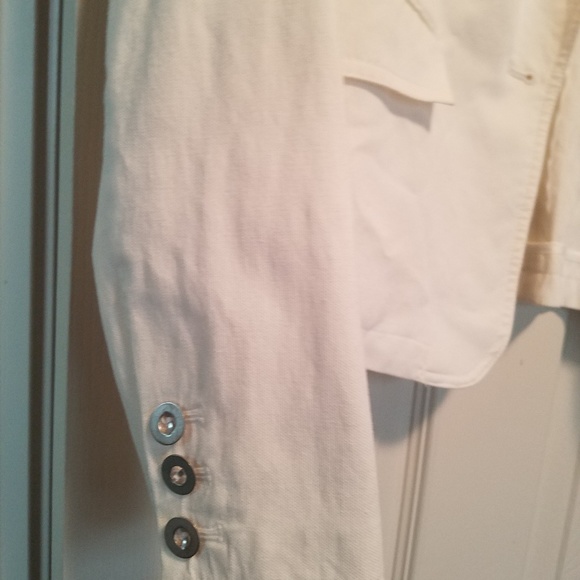 White Express blazer - Picture 3 of 3